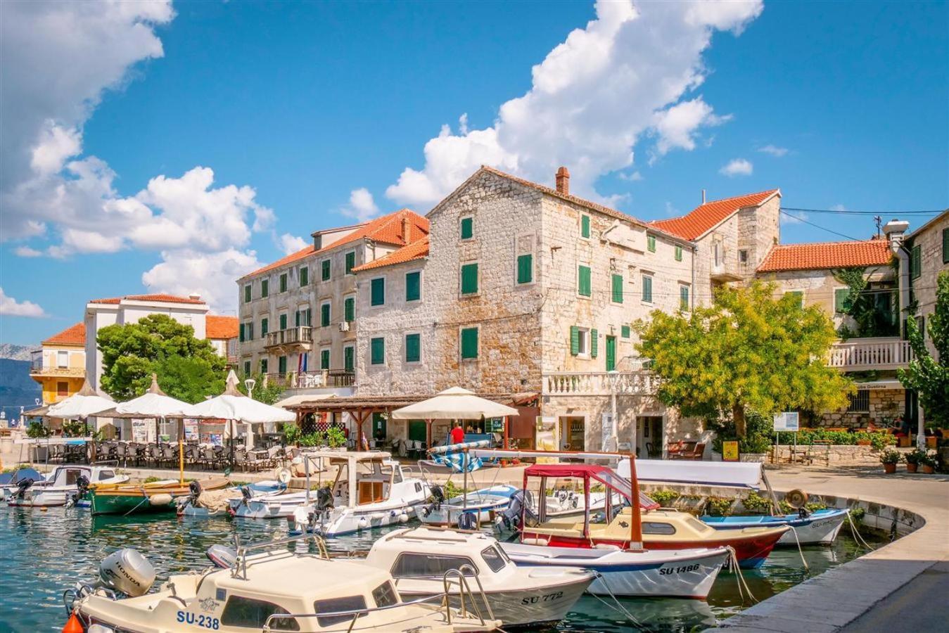 Apartmani Banic Postira Buitenkant foto