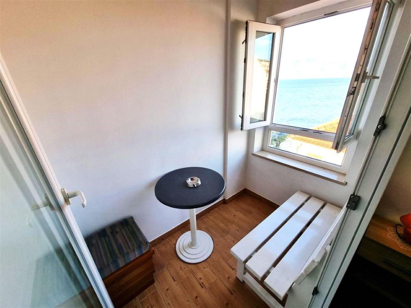 Apartmani Banic Postira Buitenkant foto