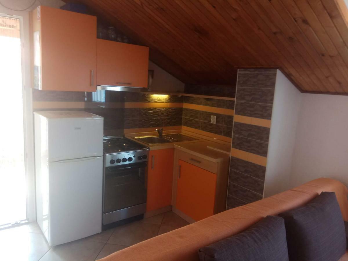 Apartmani Banic Postira Buitenkant foto