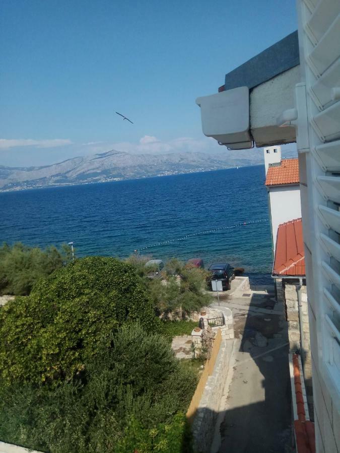 Apartmani Banic Postira Buitenkant foto