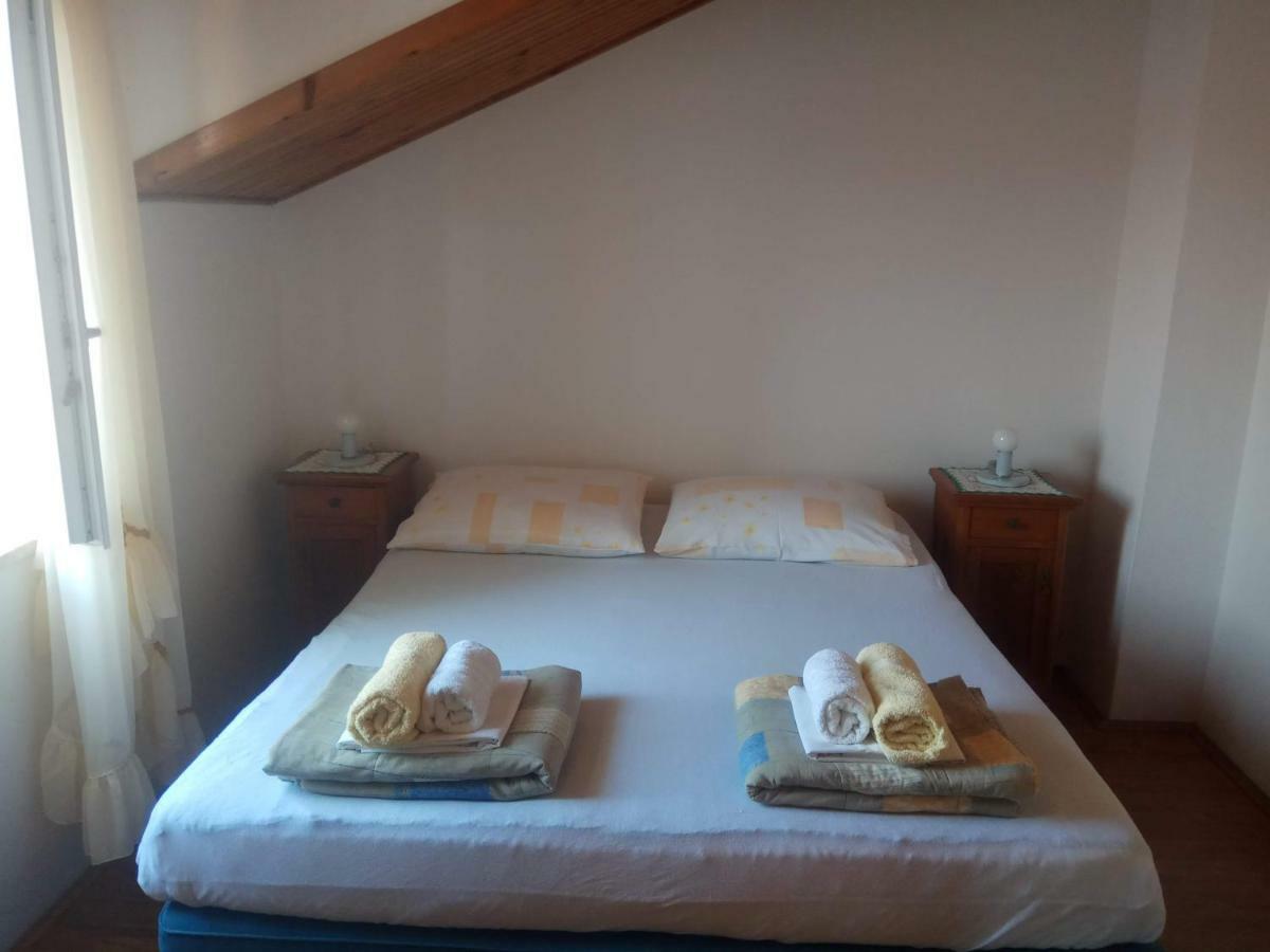 Apartmani Banic Postira Buitenkant foto